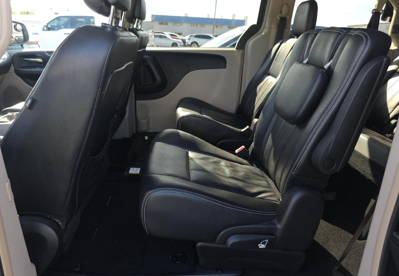 Chrysler Town & Country  2016