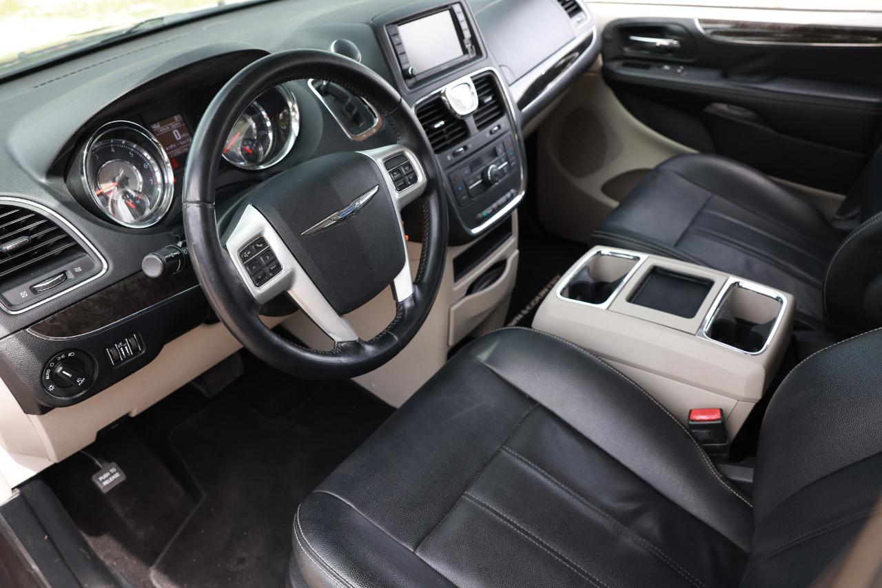 Chrysler Town & Country  2016