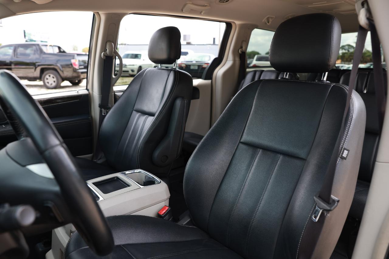 Chrysler Town & Country  2016
