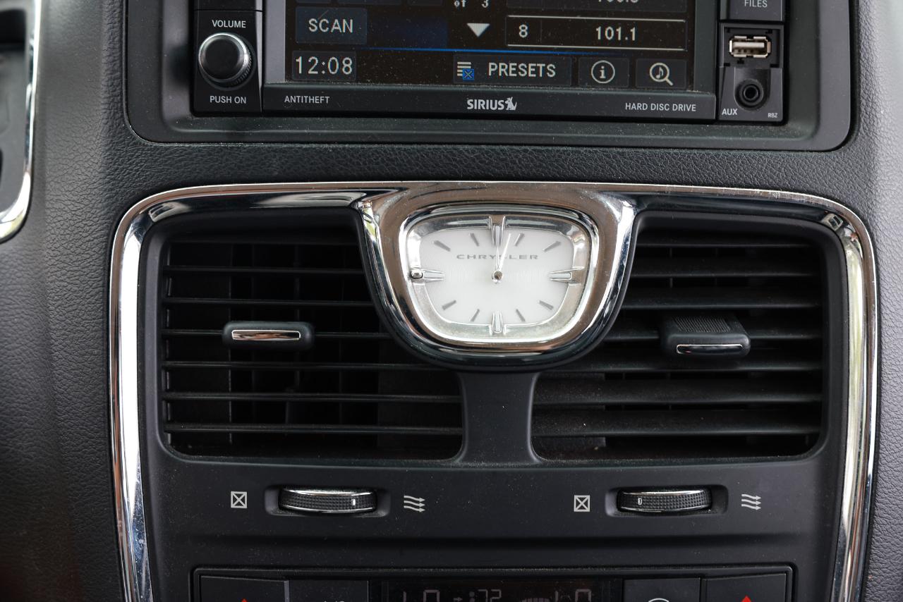 Chrysler Town & Country  2016