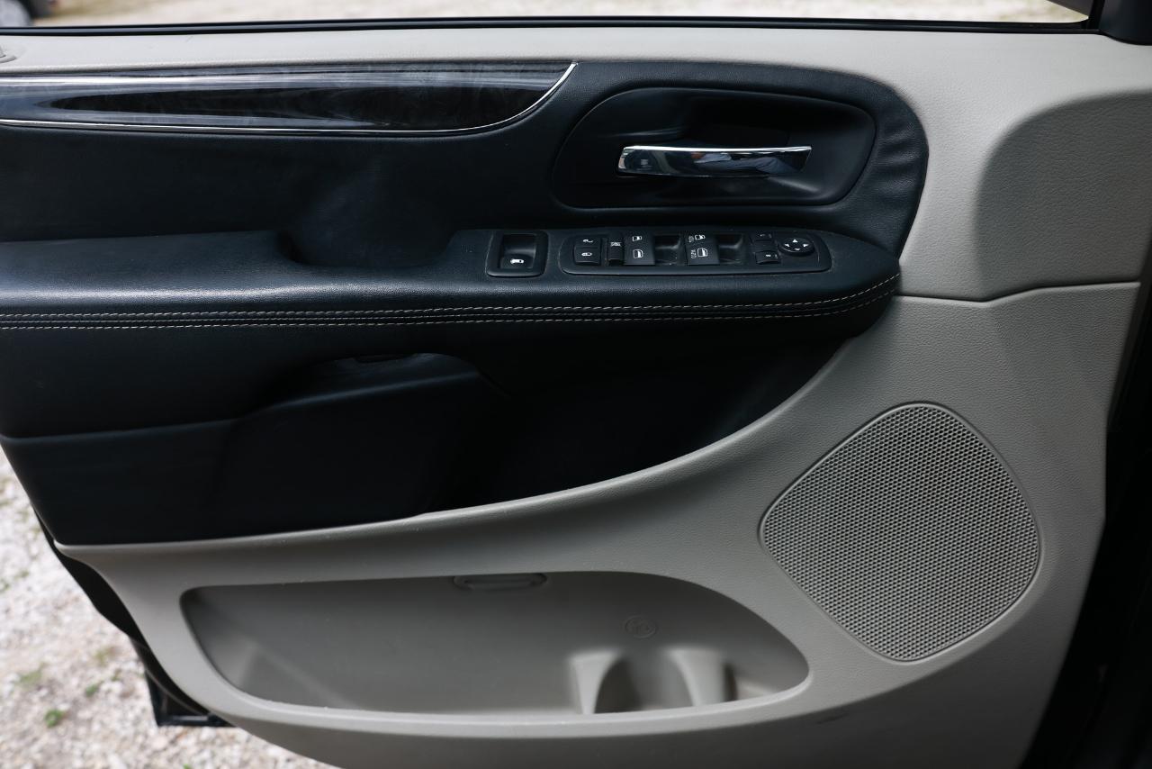 Chrysler Town & Country  2016