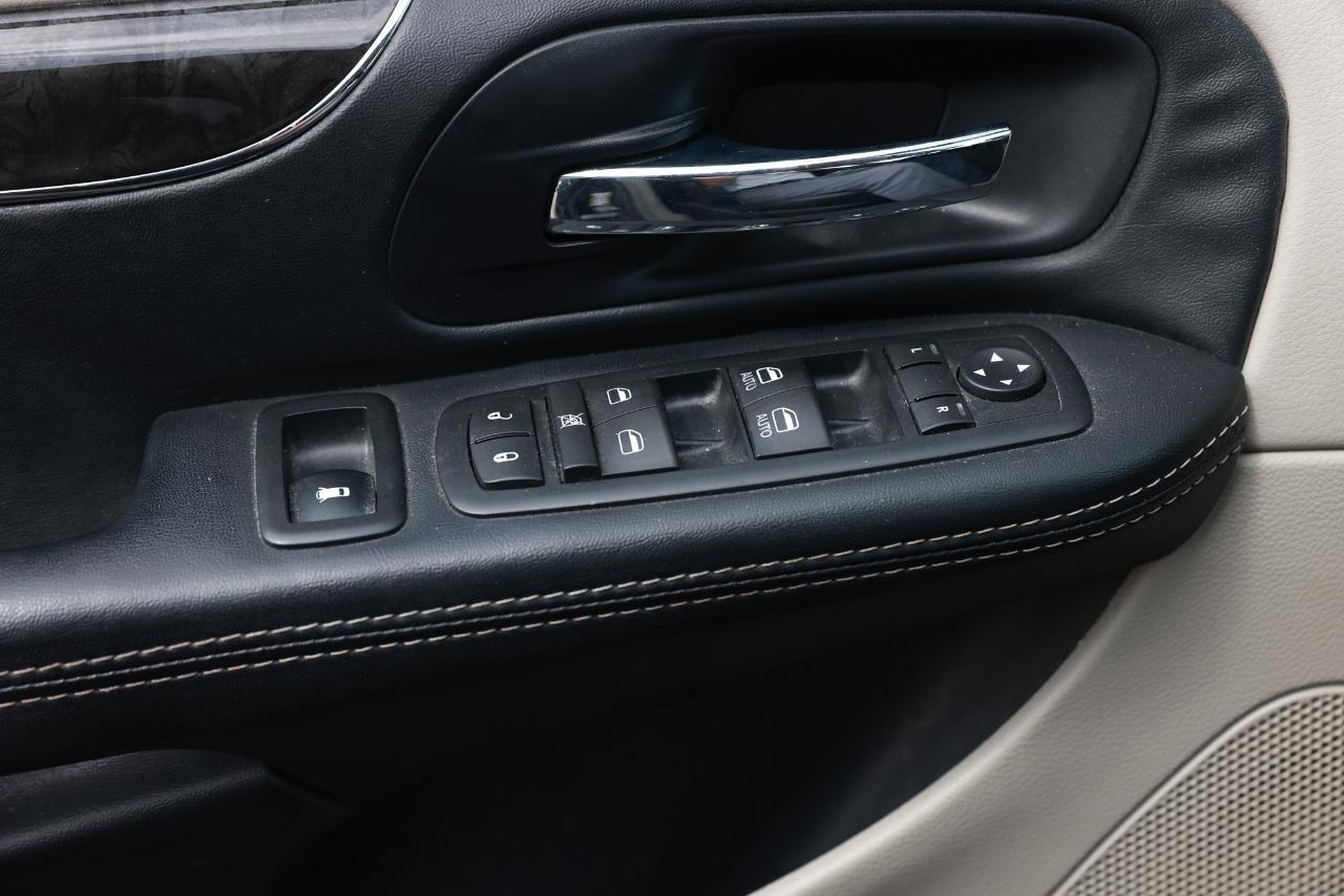 Chrysler Town & Country  2016