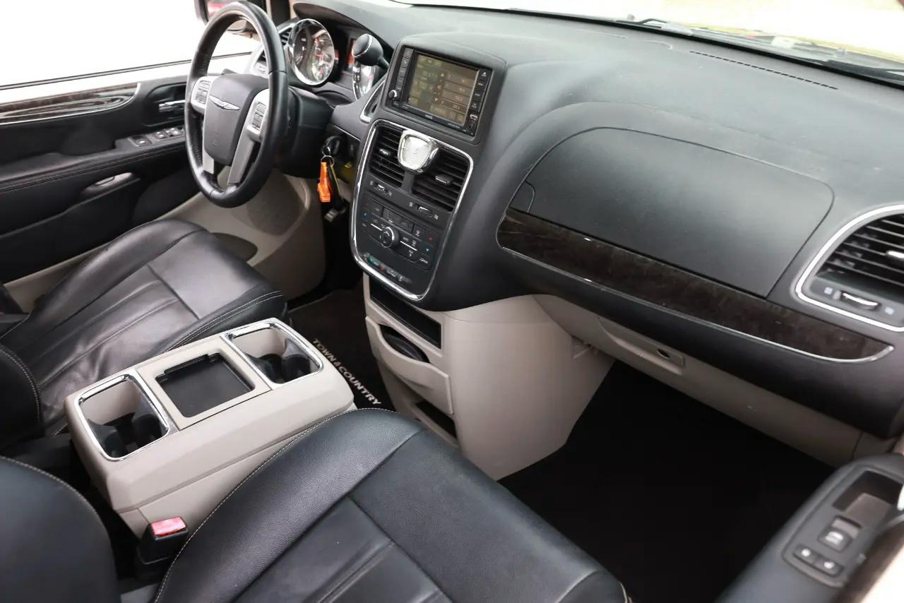 Chrysler Town & Country  2016