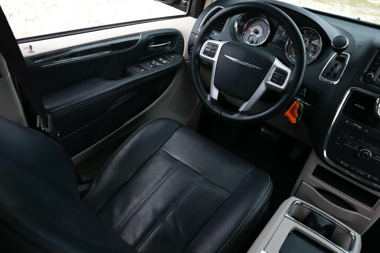 Chrysler Town & Country  2016