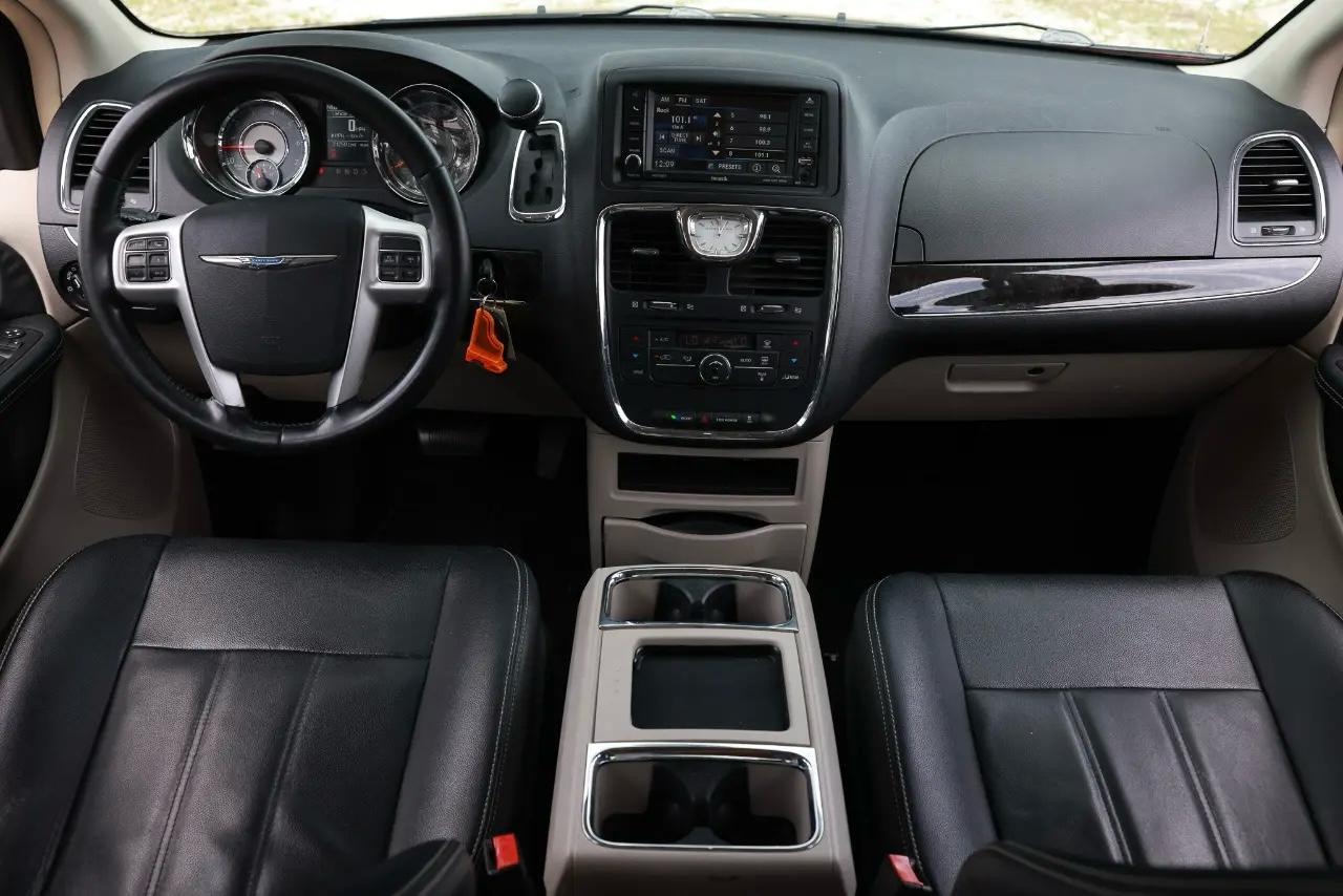 Chrysler Town & Country  2016