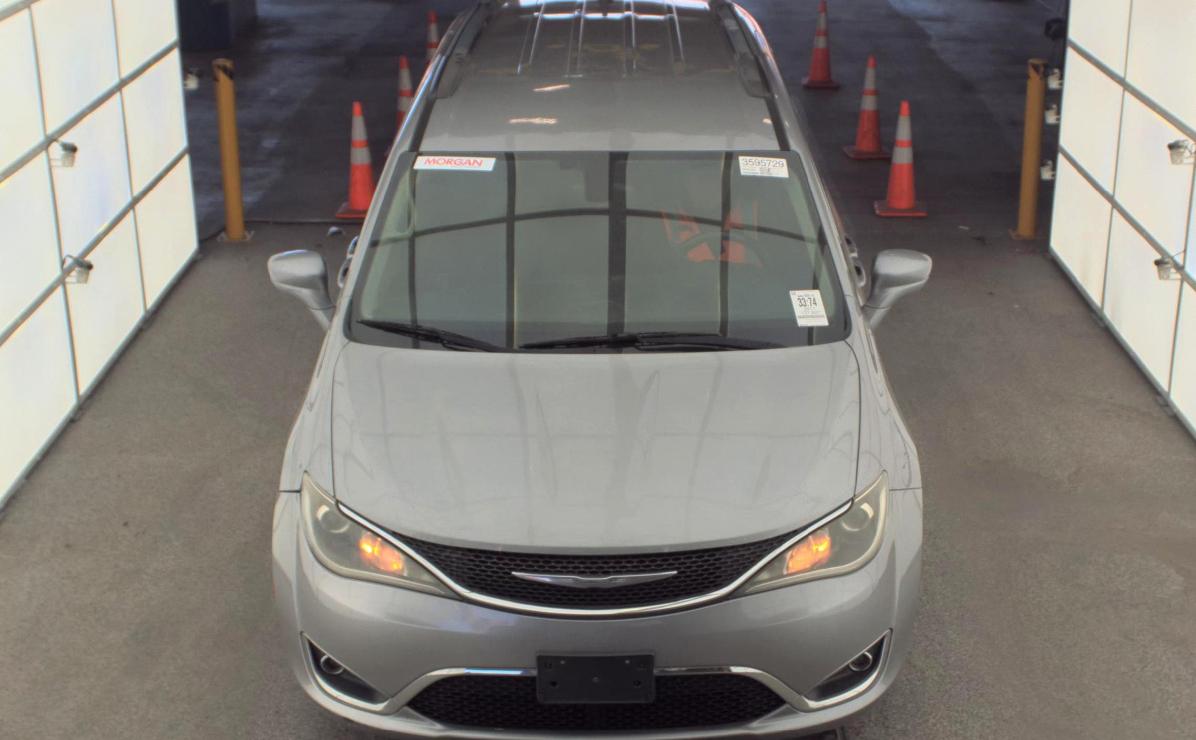 Chrysler Pacifica  2017