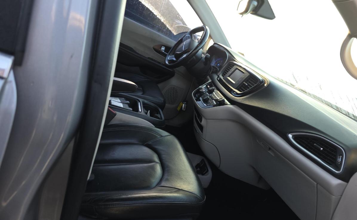 Chrysler Pacifica  2017