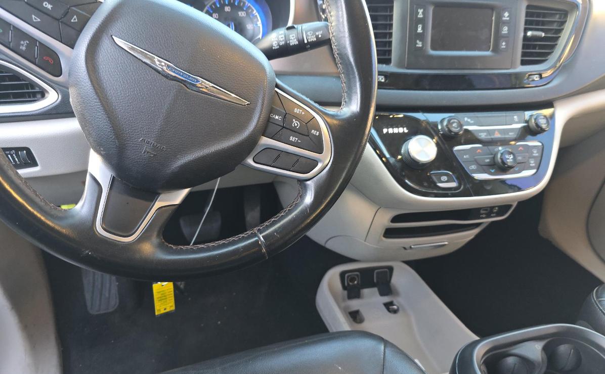 Chrysler Pacifica  2017