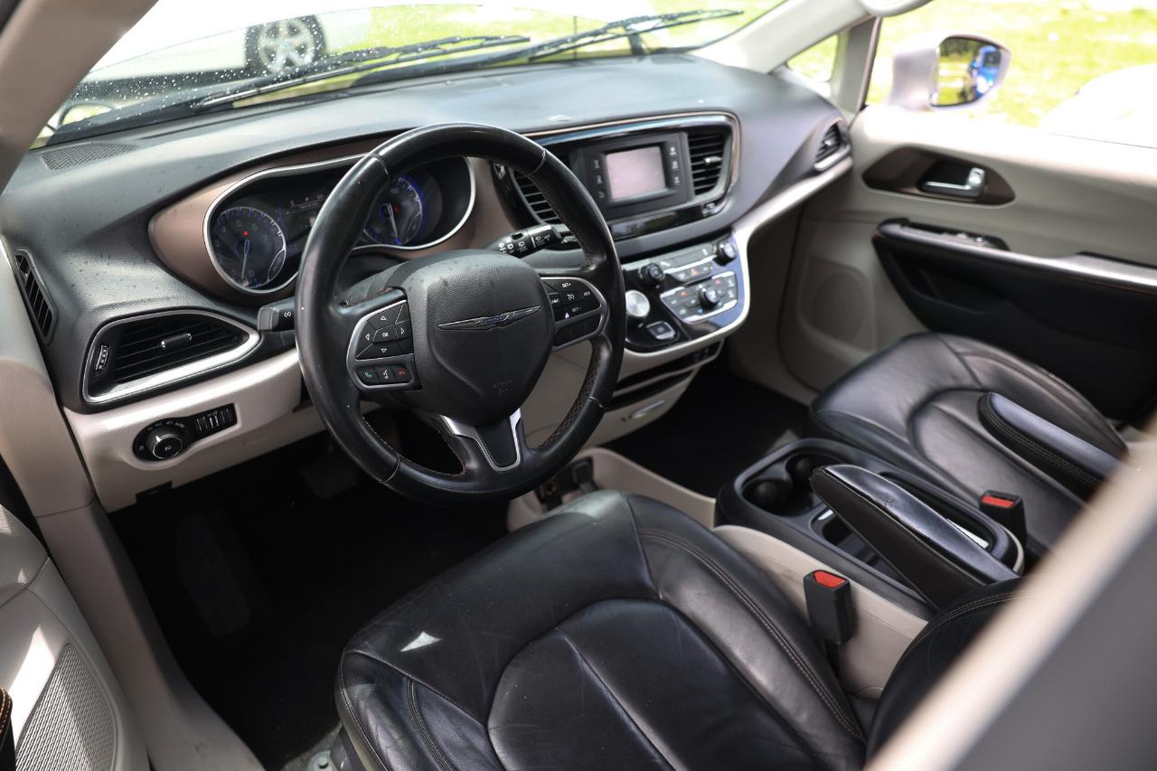 Chrysler Pacifica  2017