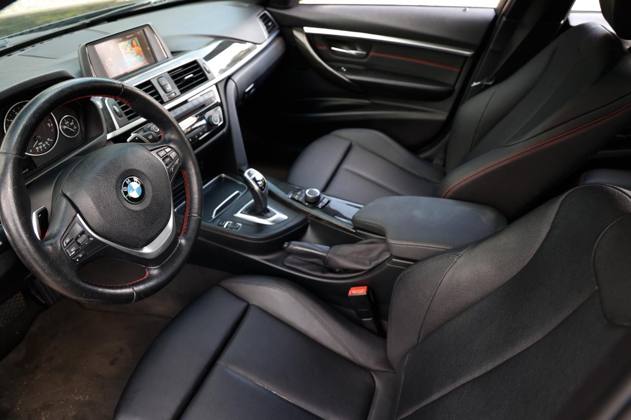 BMW 328i  2016