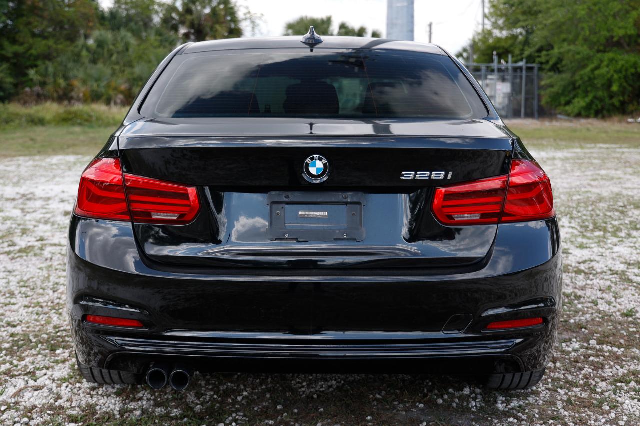 BMW 328i  2016