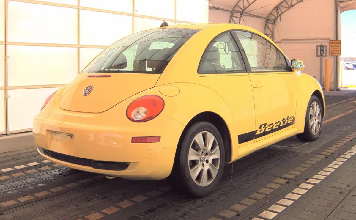 Volkswagen New Beetle Coupe  2008