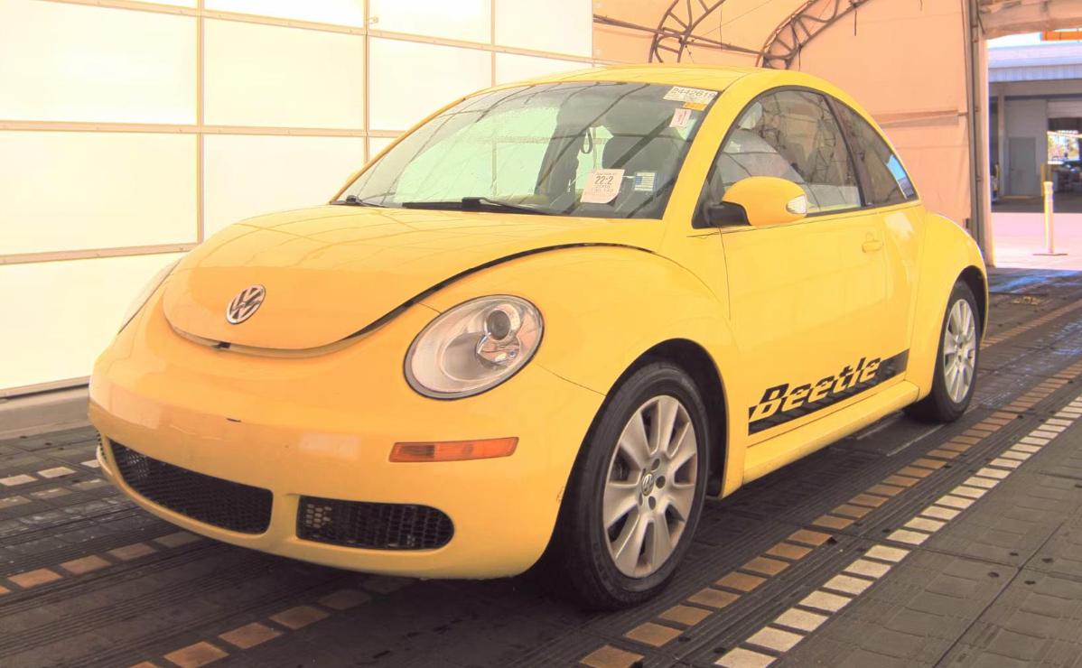 Volkswagen New Beetle Coupe  2008