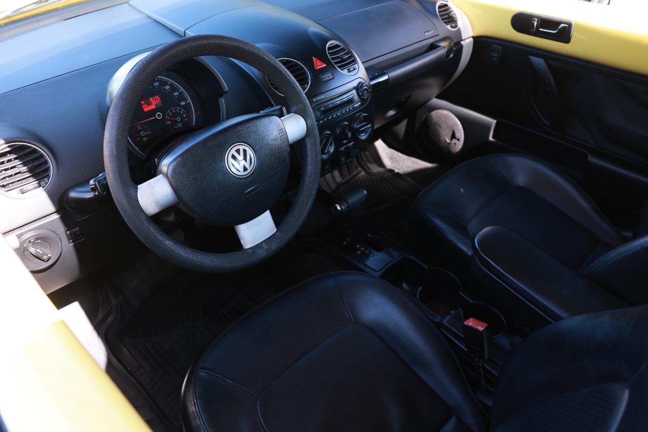 Volkswagen New Beetle Coupe  2008