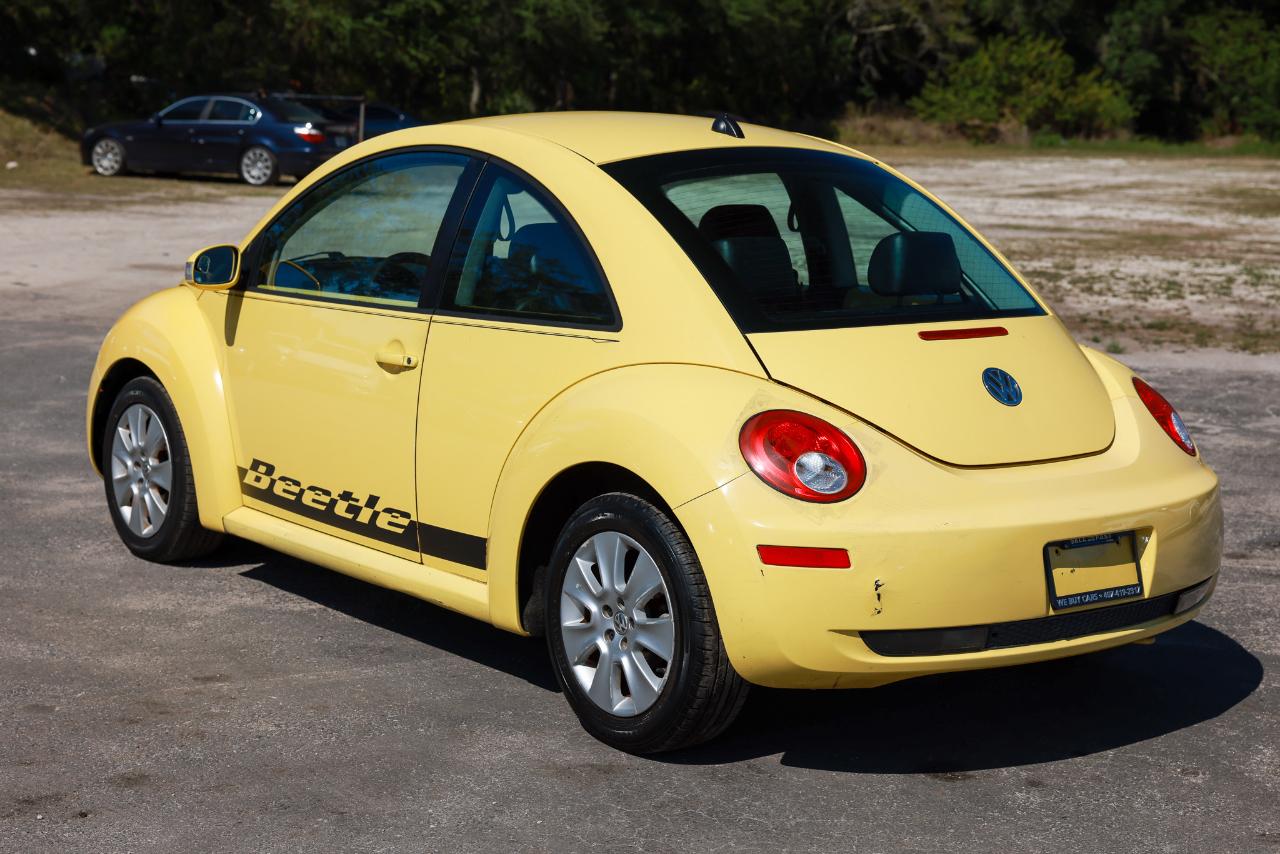 Volkswagen New Beetle Coupe  2008