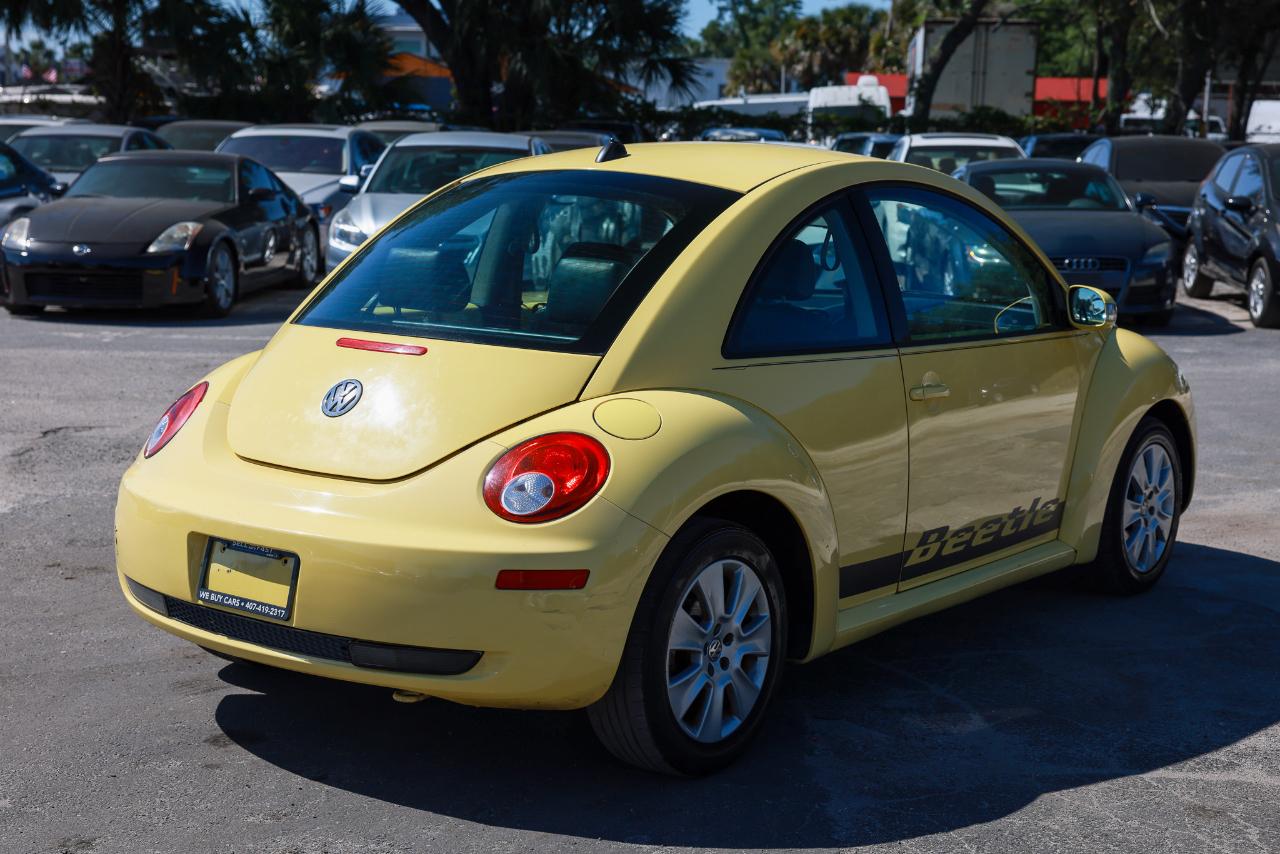 Volkswagen New Beetle Coupe  2008