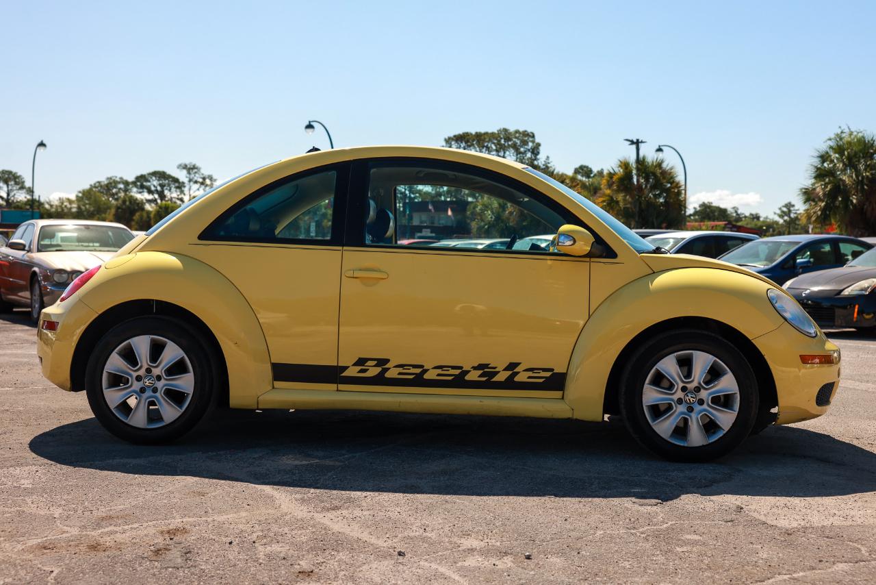 Volkswagen New Beetle Coupe  2008