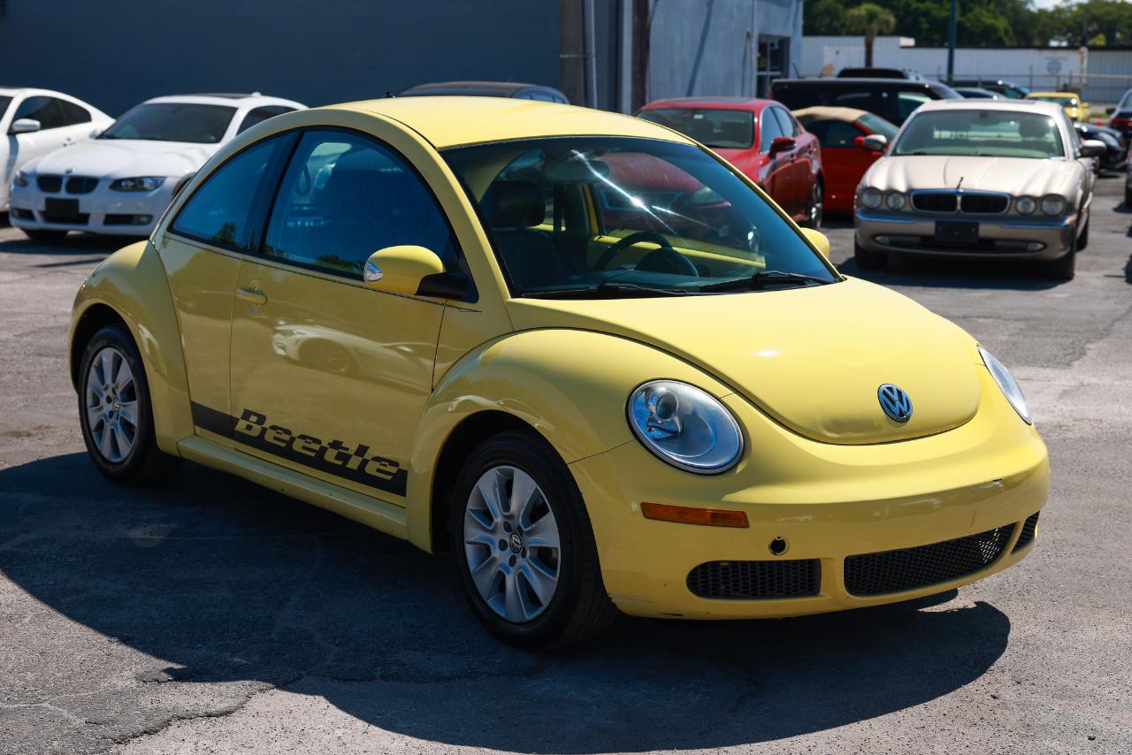 Volkswagen New Beetle Coupe  2008