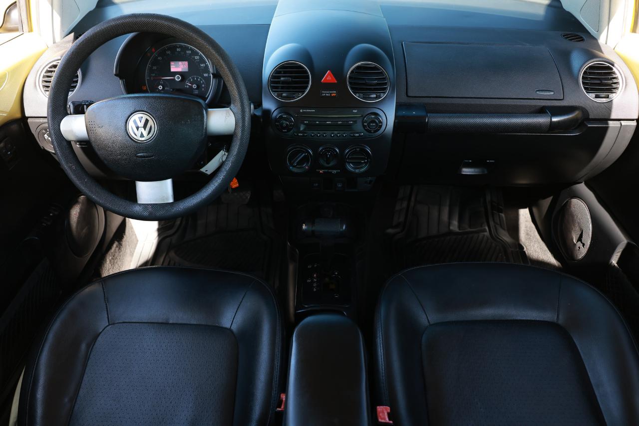 Volkswagen New Beetle Coupe  2008