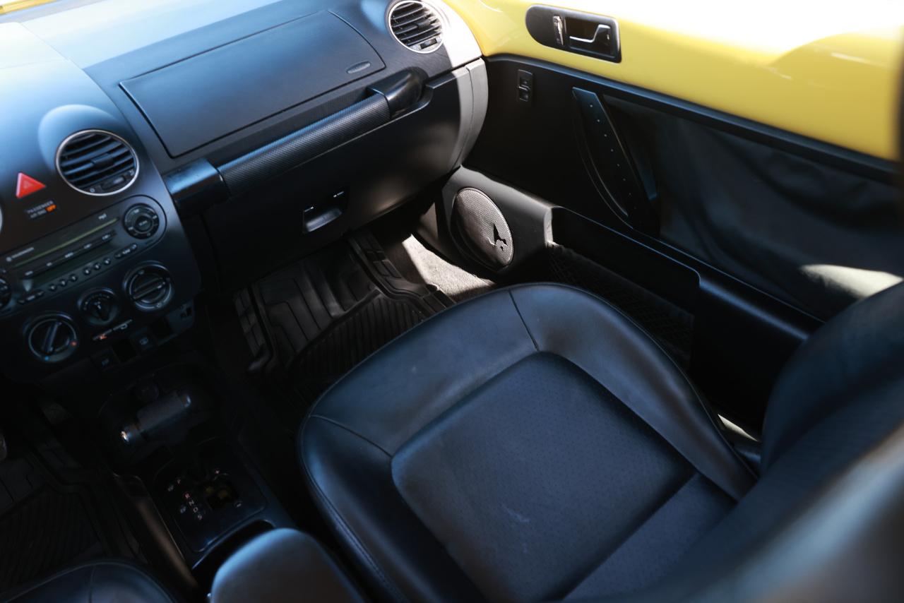 Volkswagen New Beetle Coupe  2008