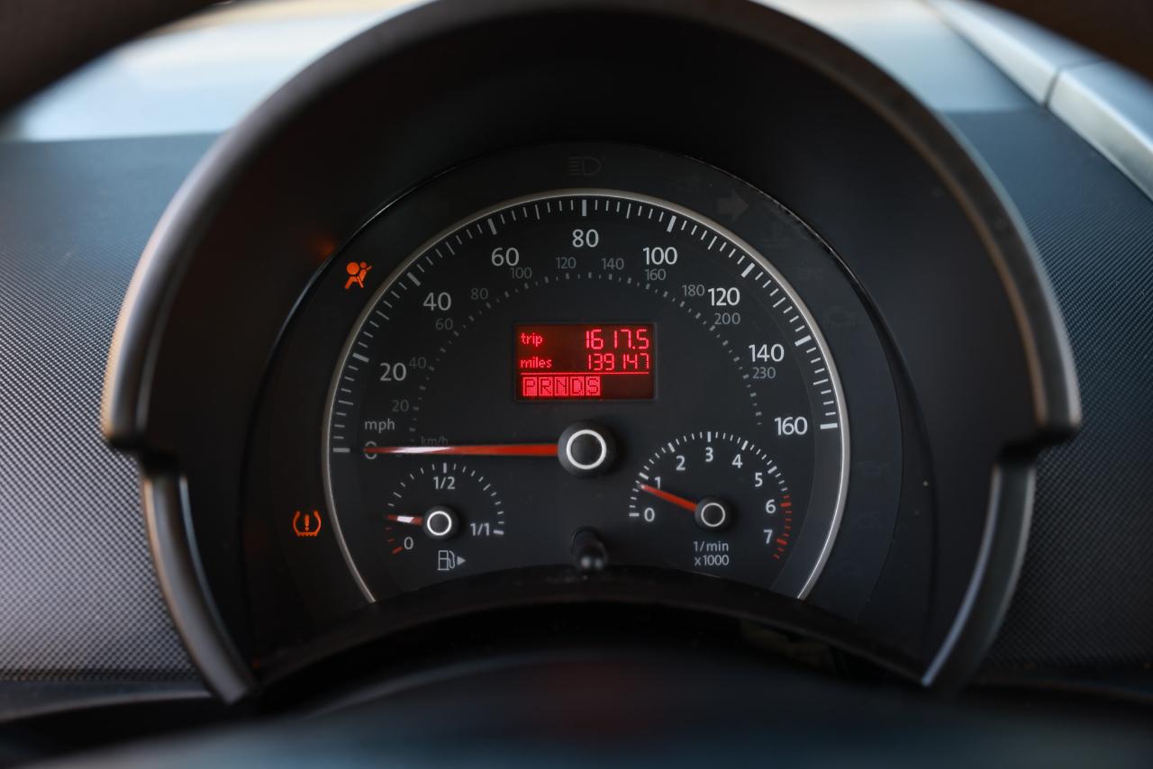 Volkswagen New Beetle Coupe  2008