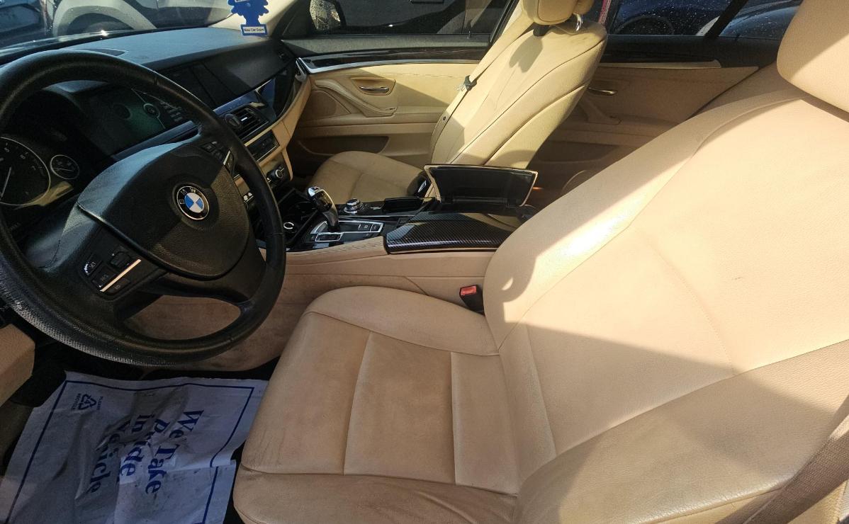 BMW 5-Series  2012