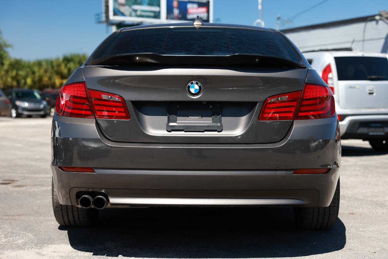 BMW 528i  2012