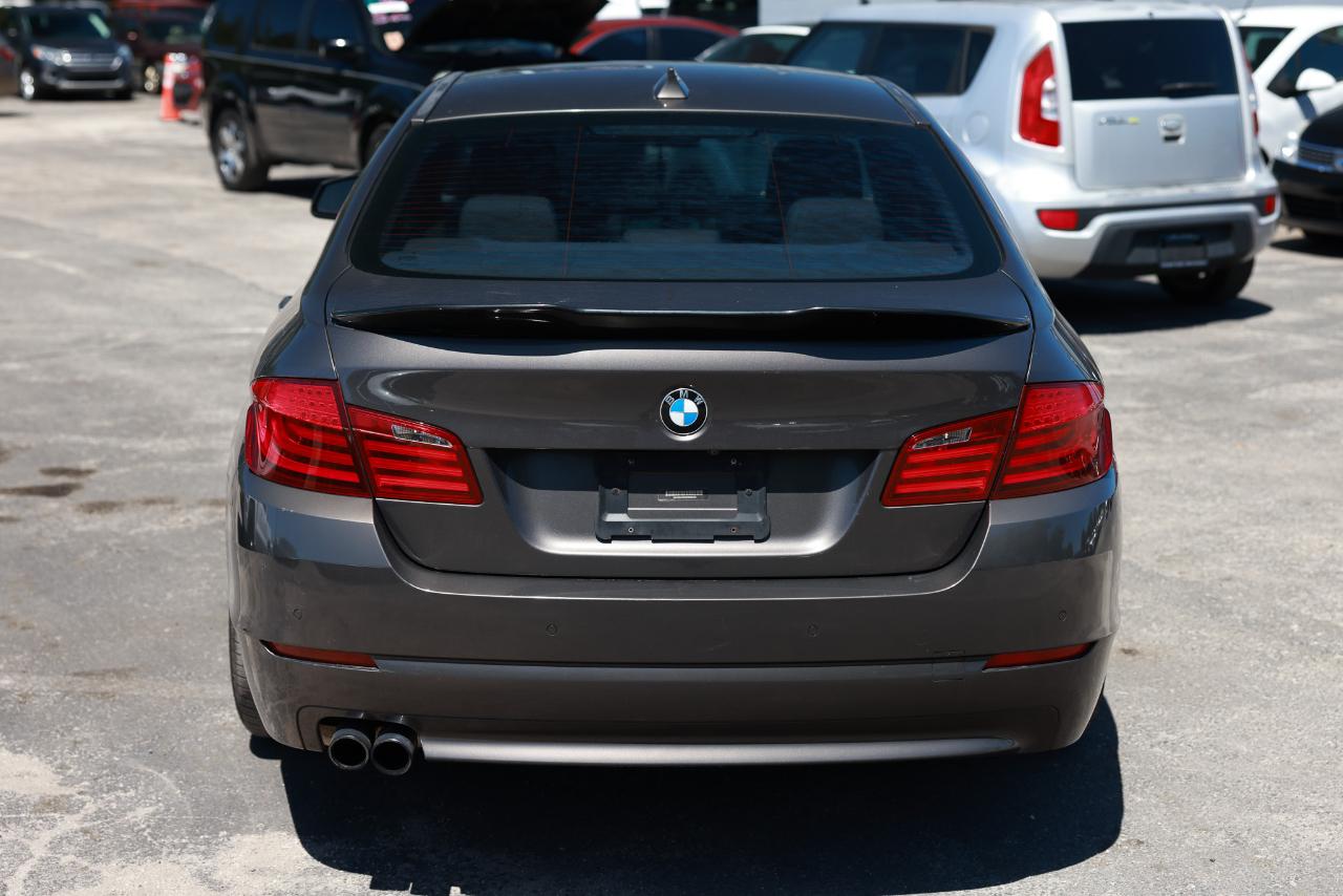 BMW 528i  2012