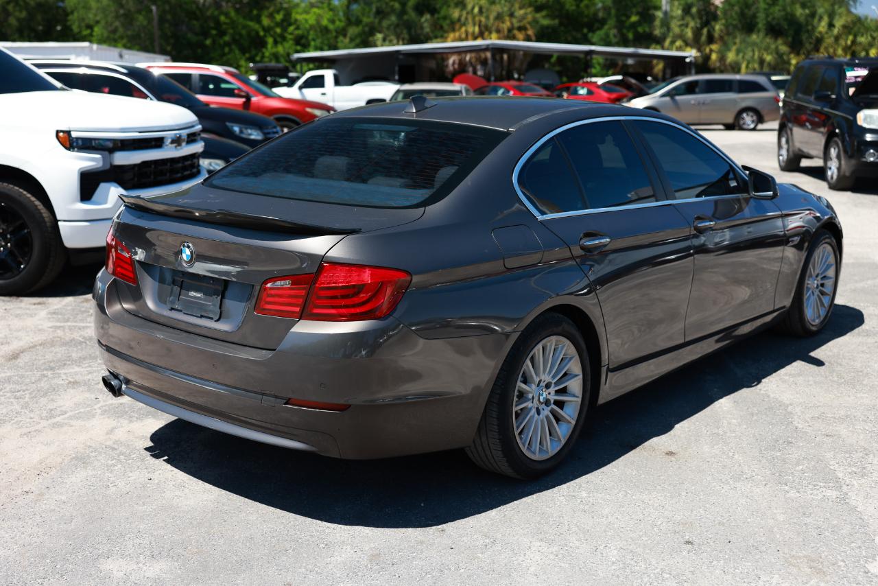 BMW 528i  2012