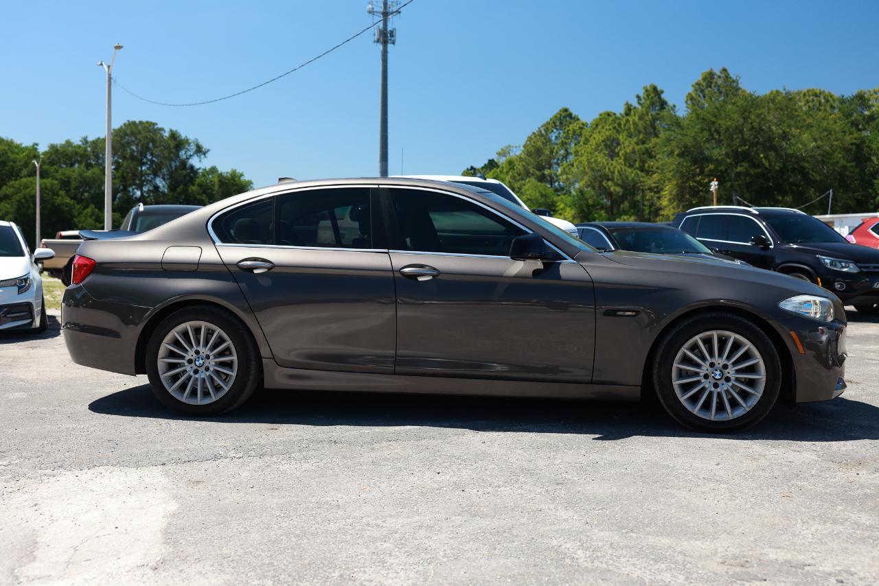 BMW 528i  2012