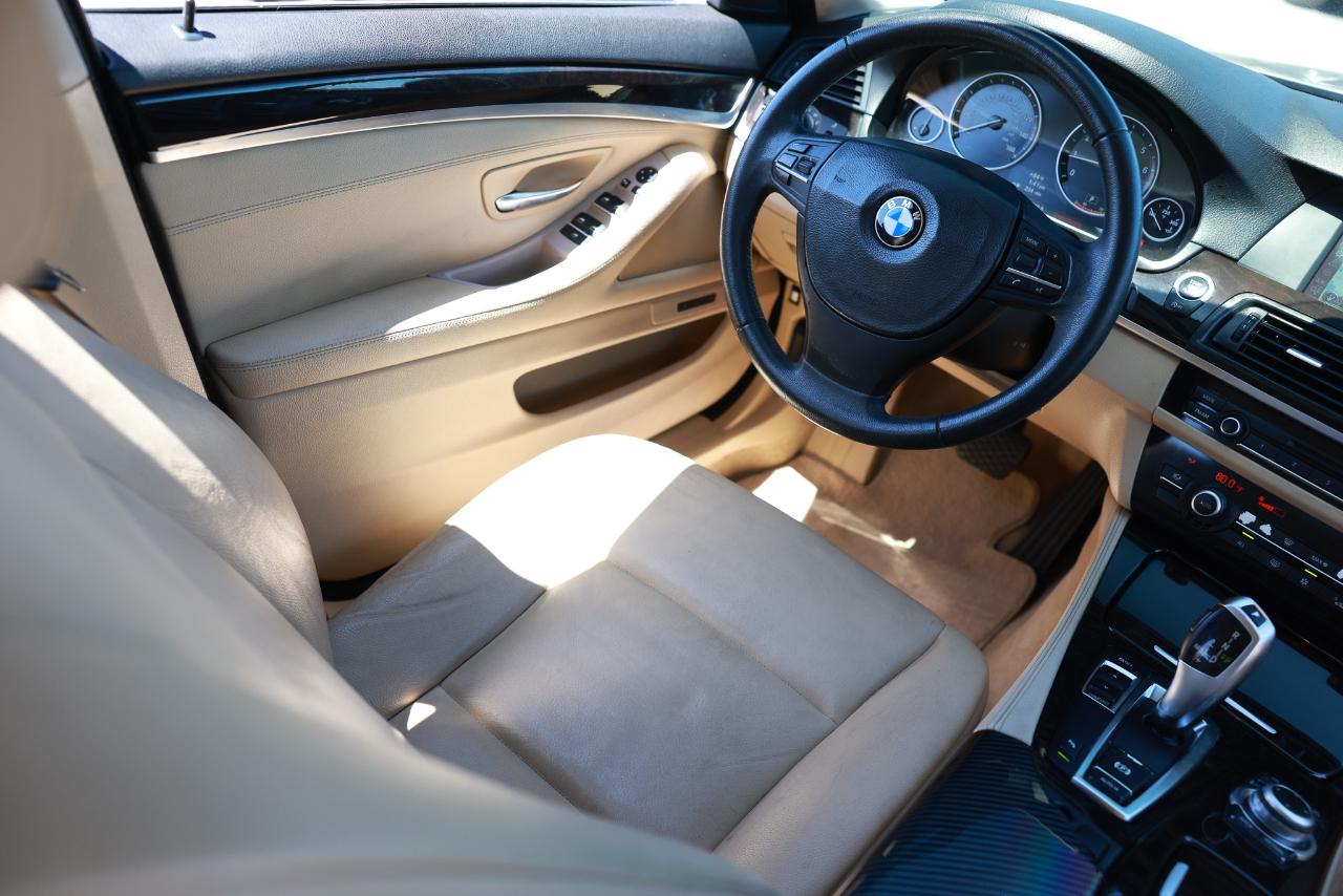 BMW 528i  2012