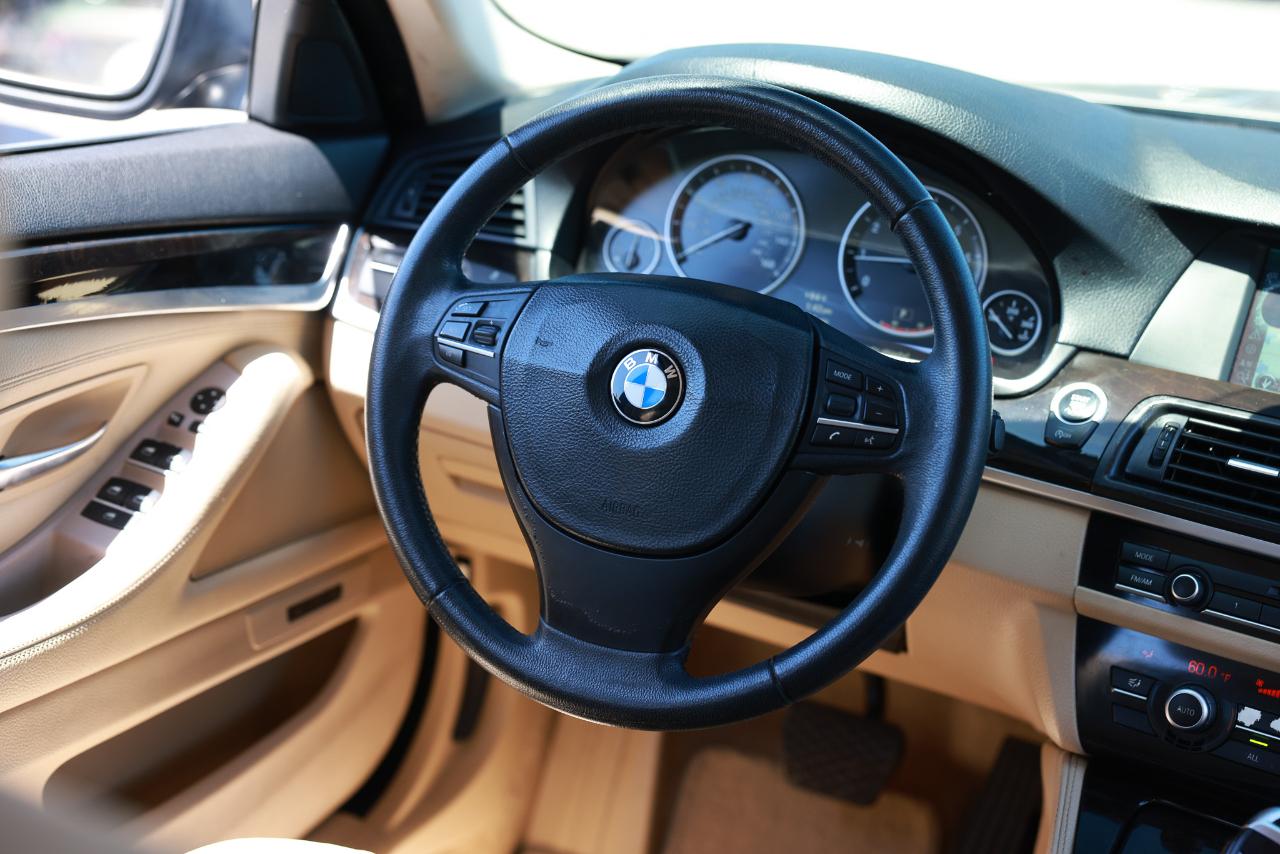 BMW 528i  2012