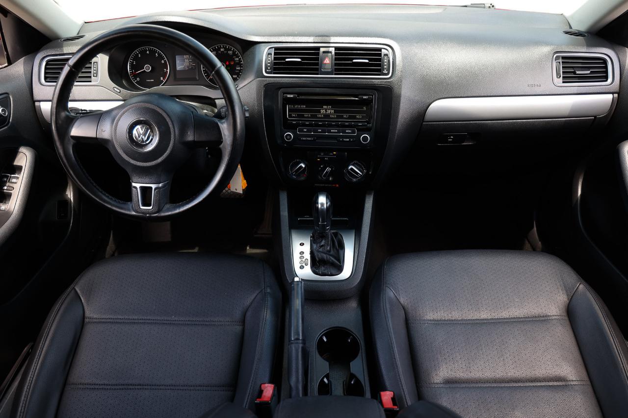 Volkswagen Jetta  2013