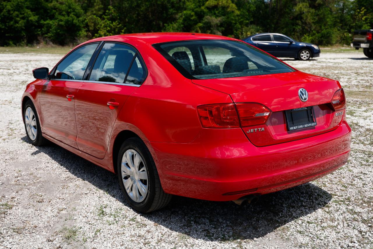 Volkswagen Jetta  2013