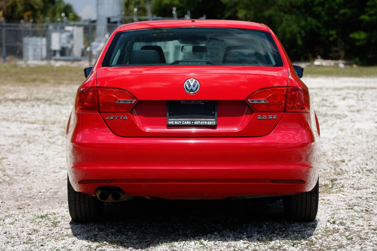 Volkswagen Jetta  2013