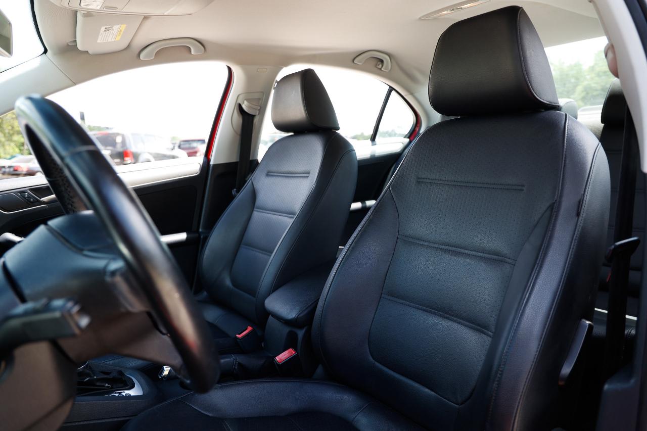 Volkswagen Jetta  2013