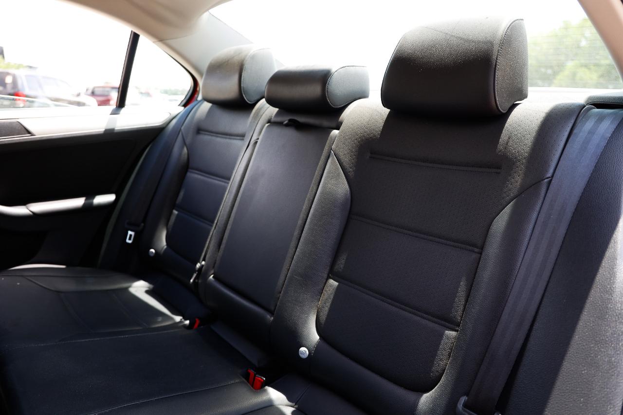 Volkswagen Jetta  2013