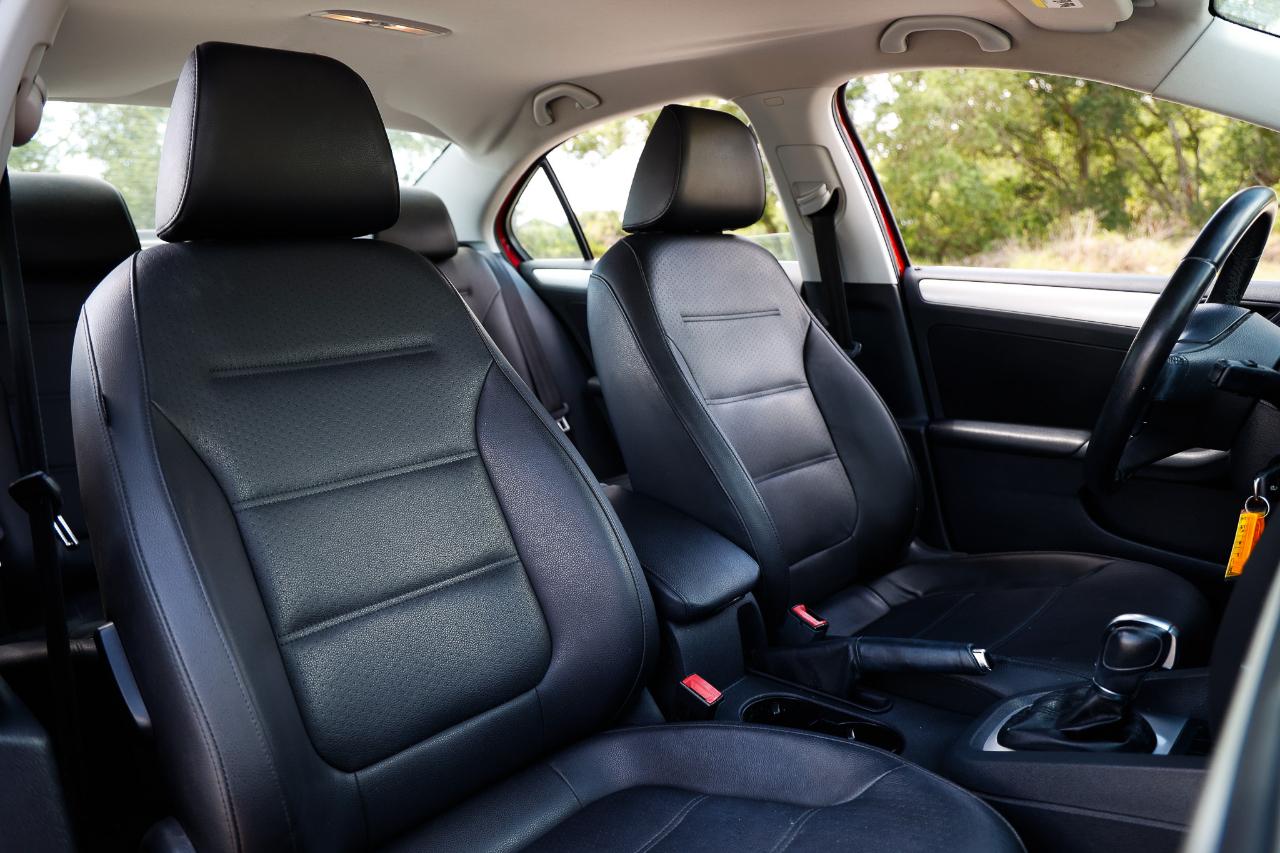 Volkswagen Jetta  2013