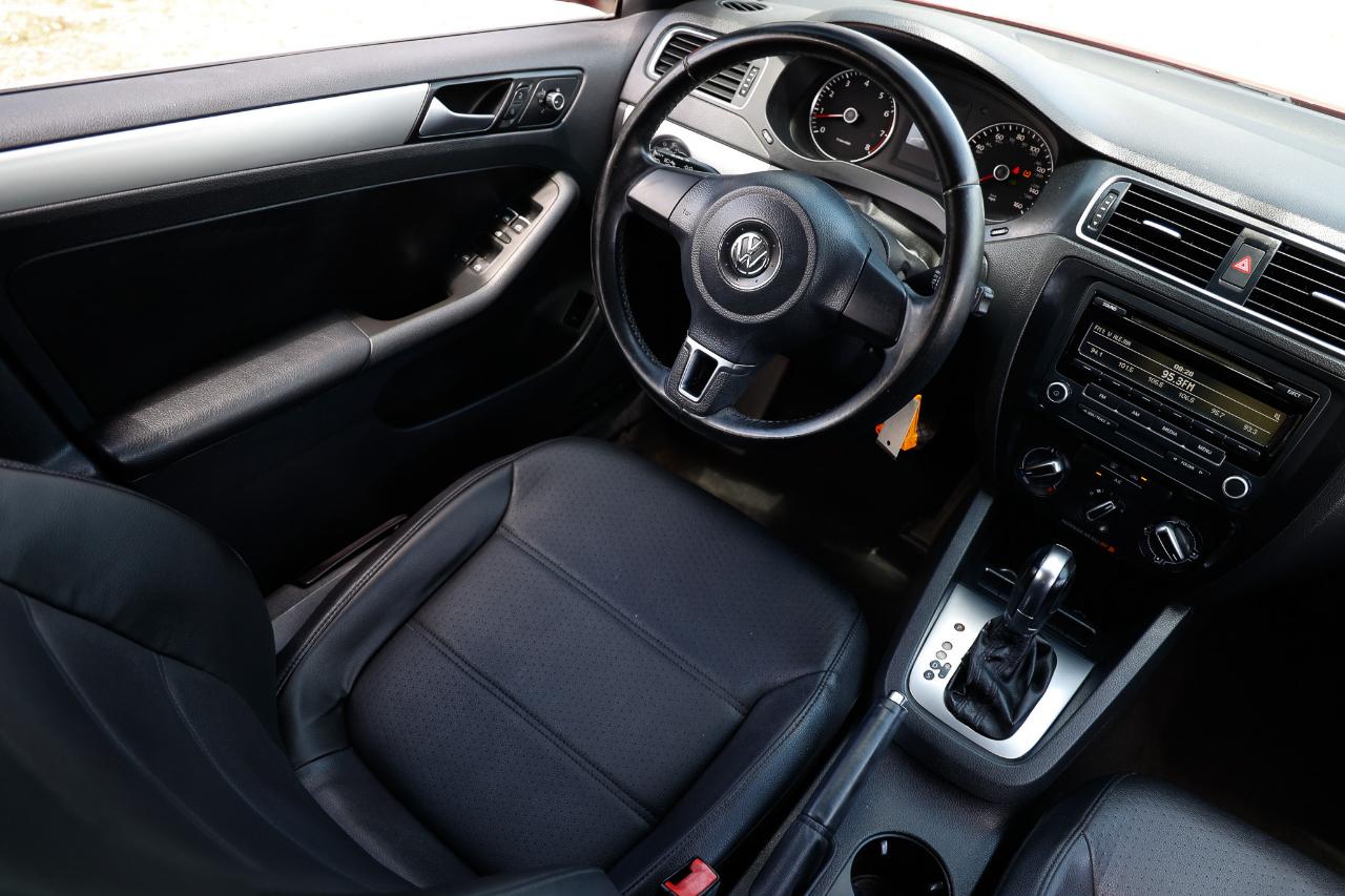 Volkswagen Jetta  2013