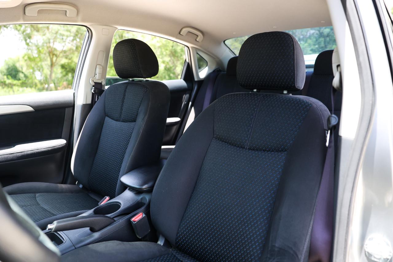 Nissan Sentra  2013