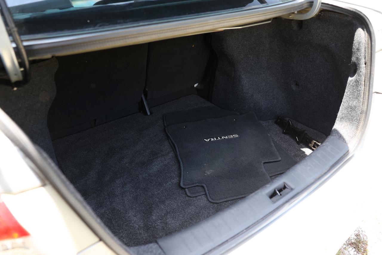 Nissan Sentra  2013