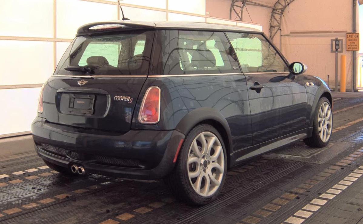 MINI Cooper Hardtop  2006