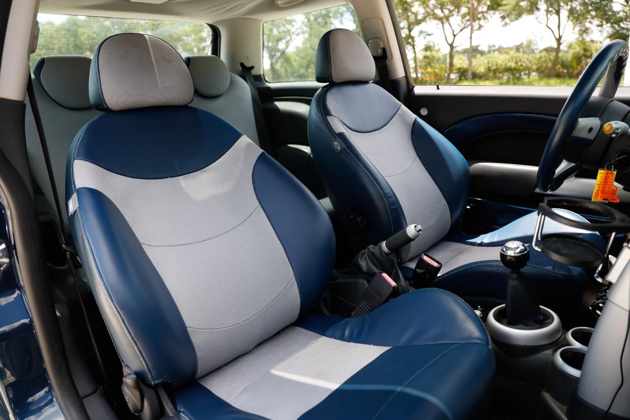 MINI Cooper Hardtop  2006