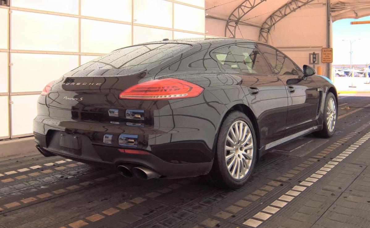 Porsche Panamera  2014
