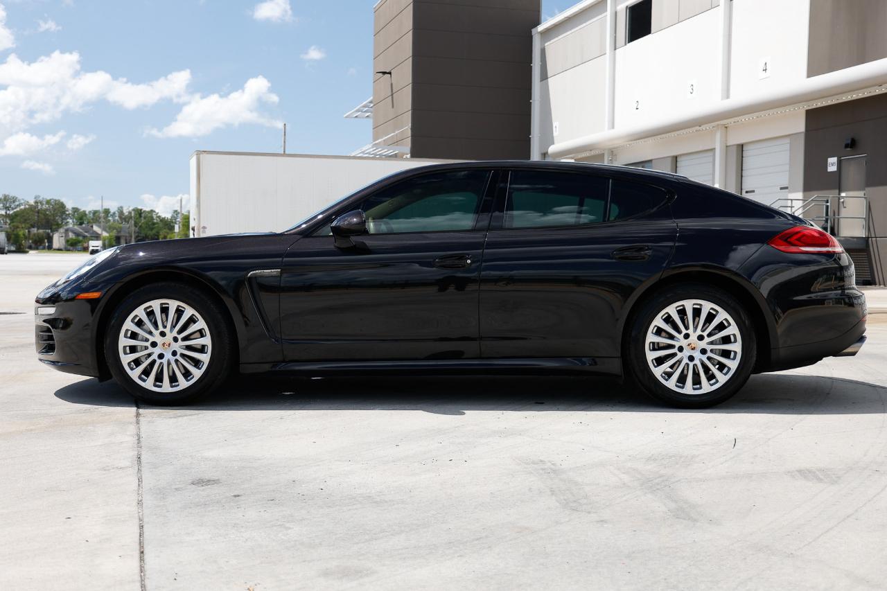 Porsche Panamera  2014