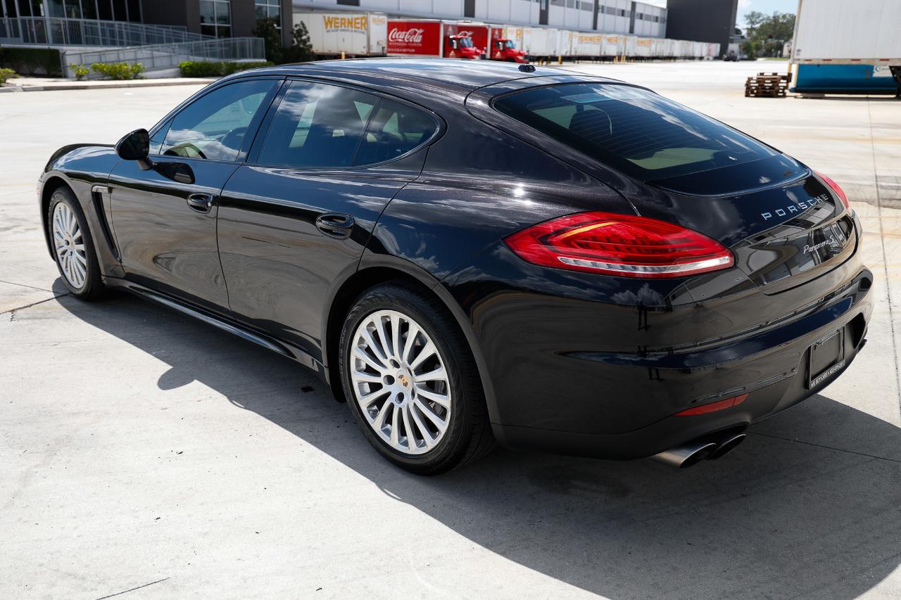 Porsche Panamera  2014
