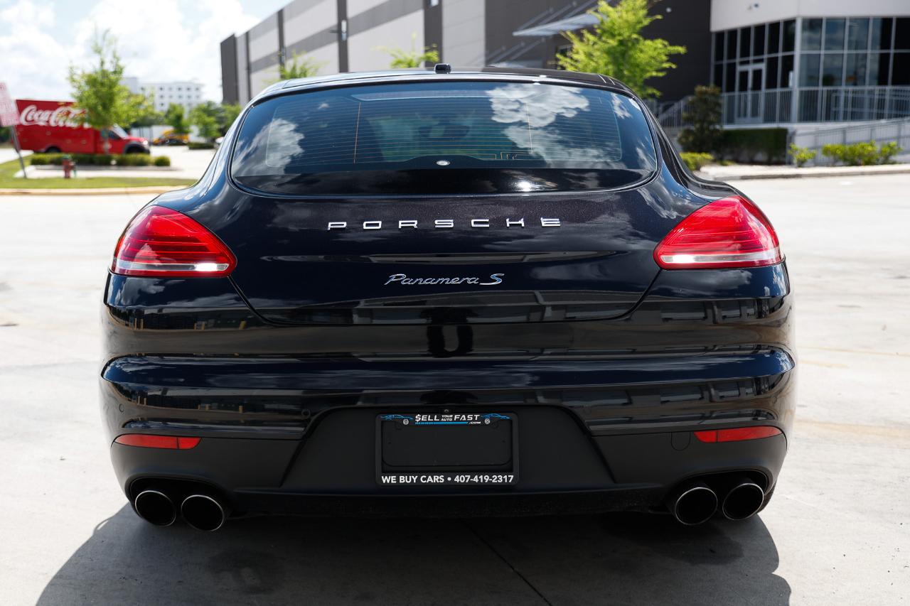 Porsche Panamera  2014