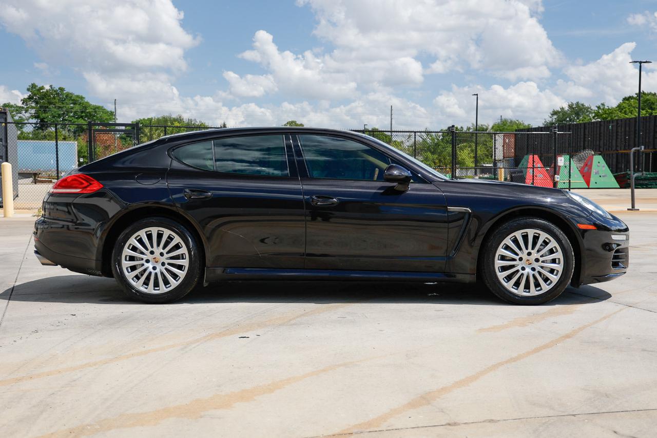 Porsche Panamera  2014