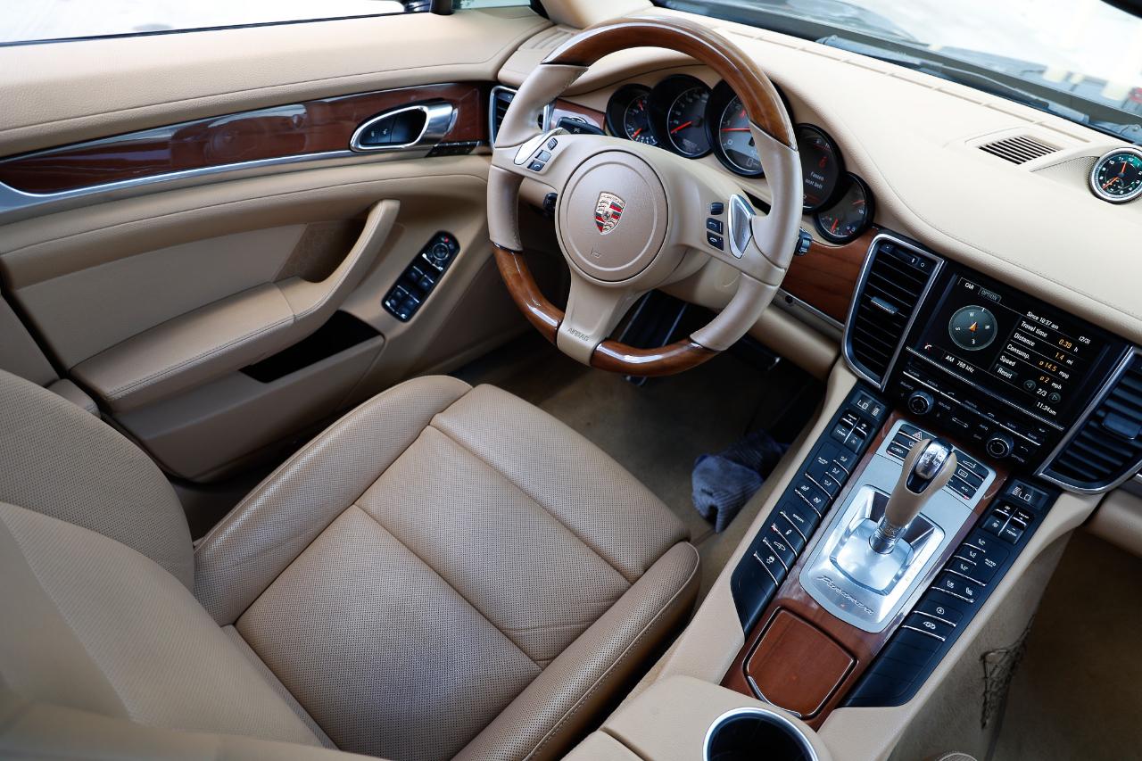 Porsche Panamera  2014