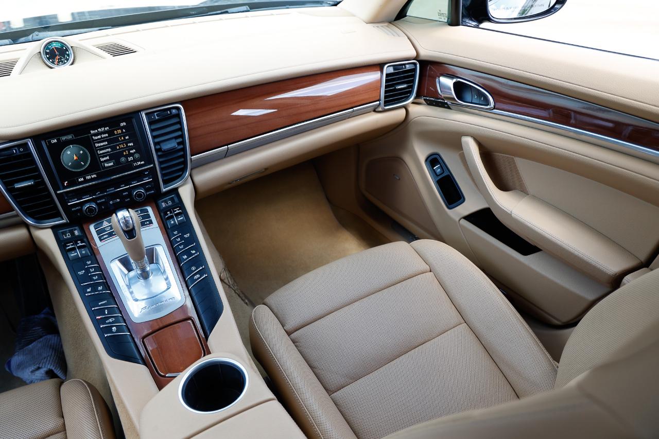 Porsche Panamera  2014
